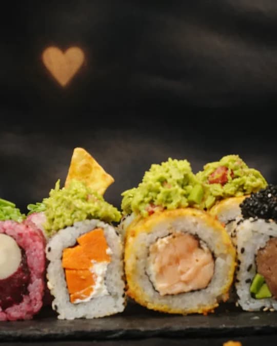 Roll de Salmón con Emulsión de Lima